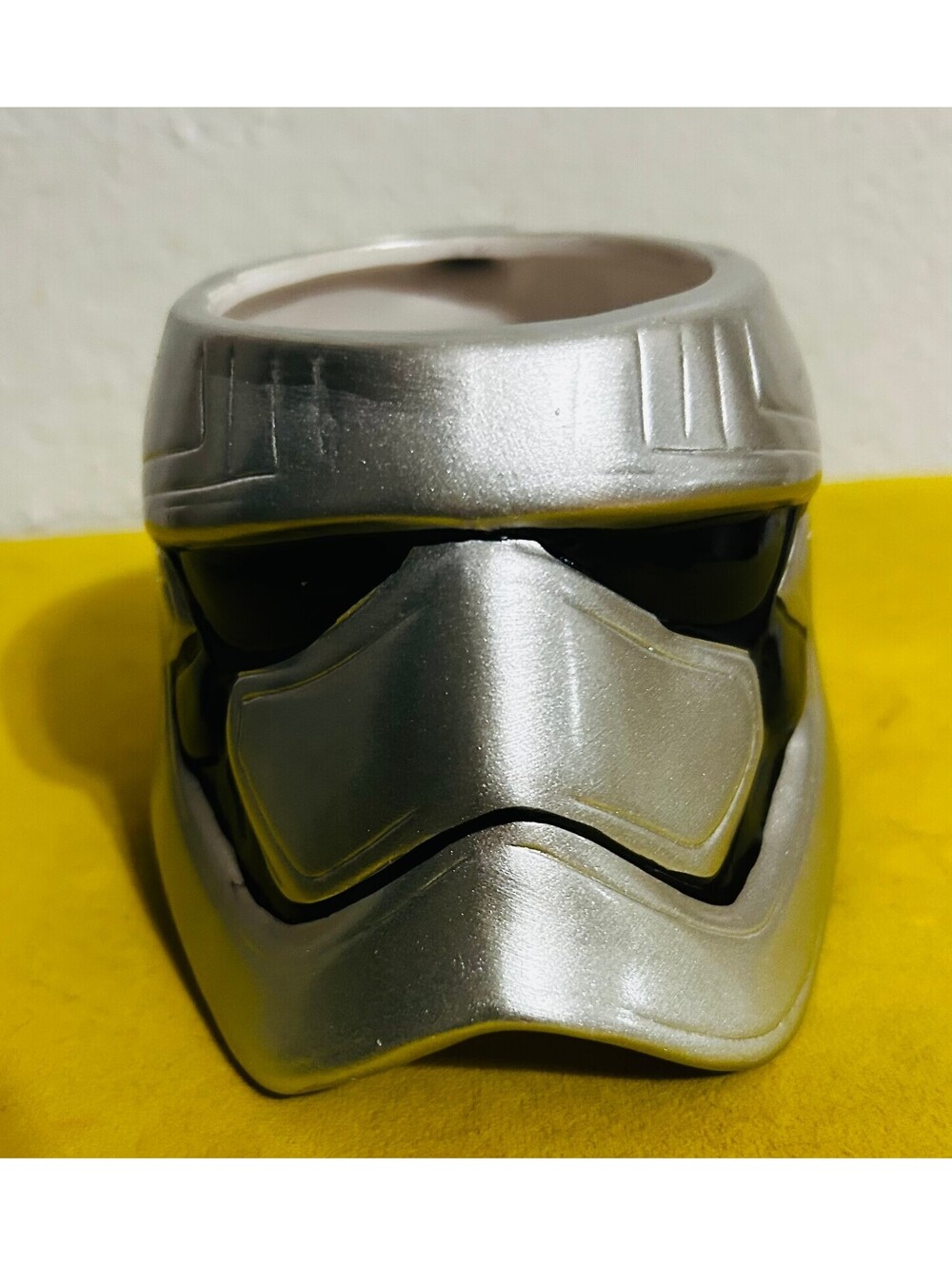 Star Wars Captain Phasma 3D Sculpted Helmet Ceramic Coffee Mug Zak Designs